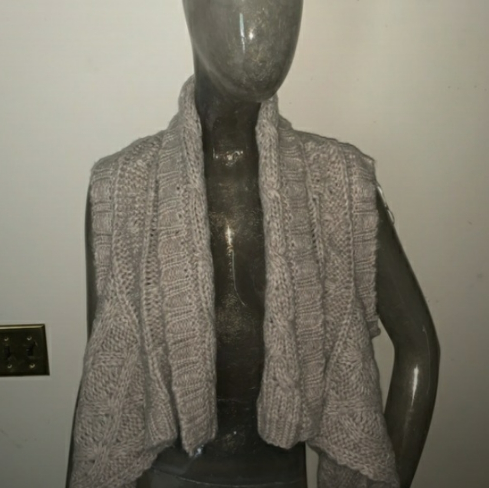Silver Jeans Oatmeal Thick Knit Cable Open Vest